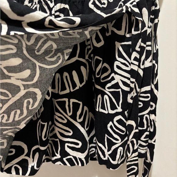 Farm Rio Romper - Picture 5 of 6